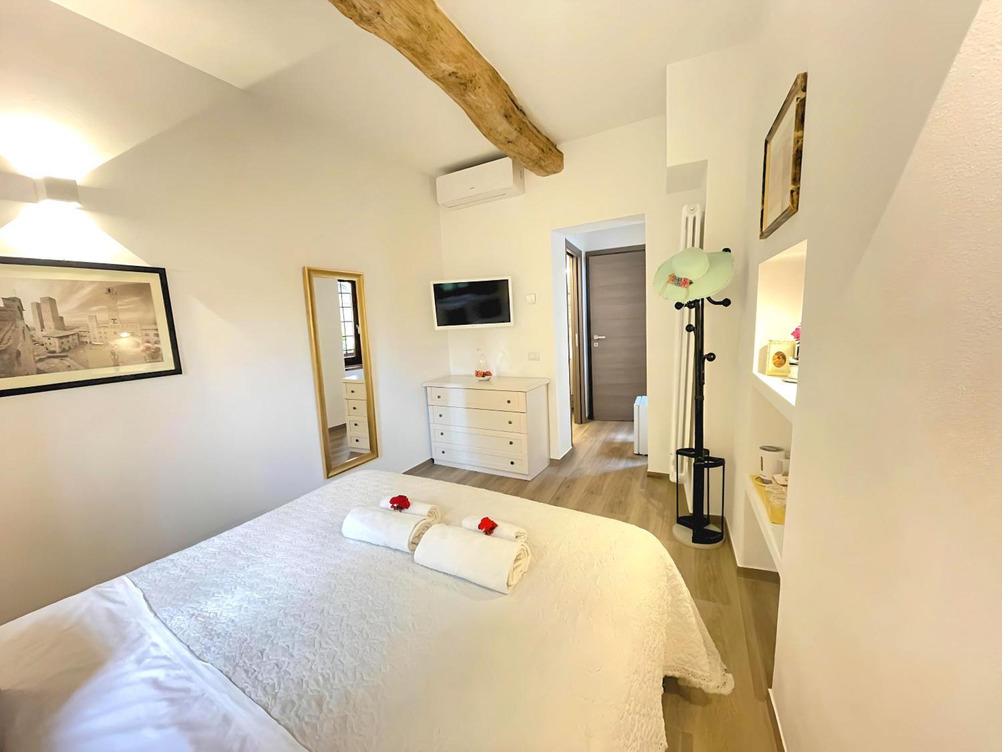La Casa Di Ines Hotel San Gimignano Ngoại thất bức ảnh
